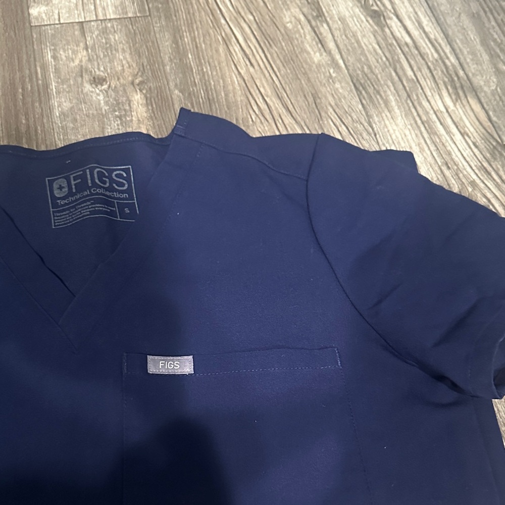 Figs Deep Blue V-Neck Scrub Top with Chest Pocket